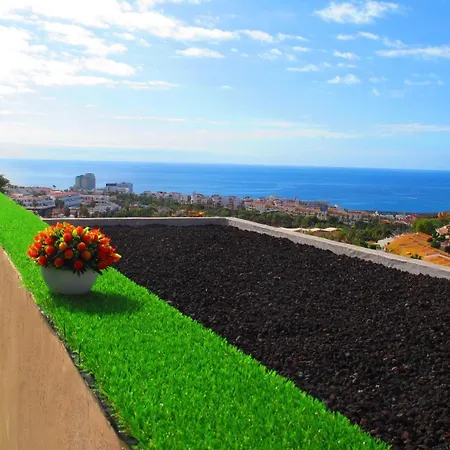 Paradise View Stunning Private Terrace 公寓